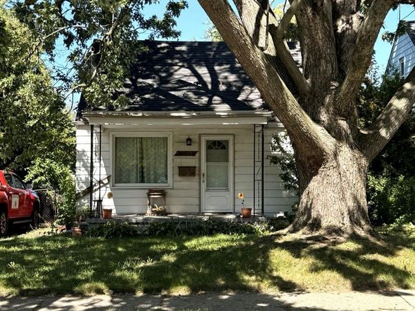 18047 Eastland Street , Roseville, Mi 48066