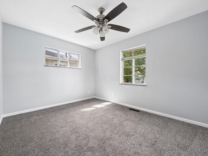47 Fernhill Avenue, Columbus, OH 43228 Photo 11