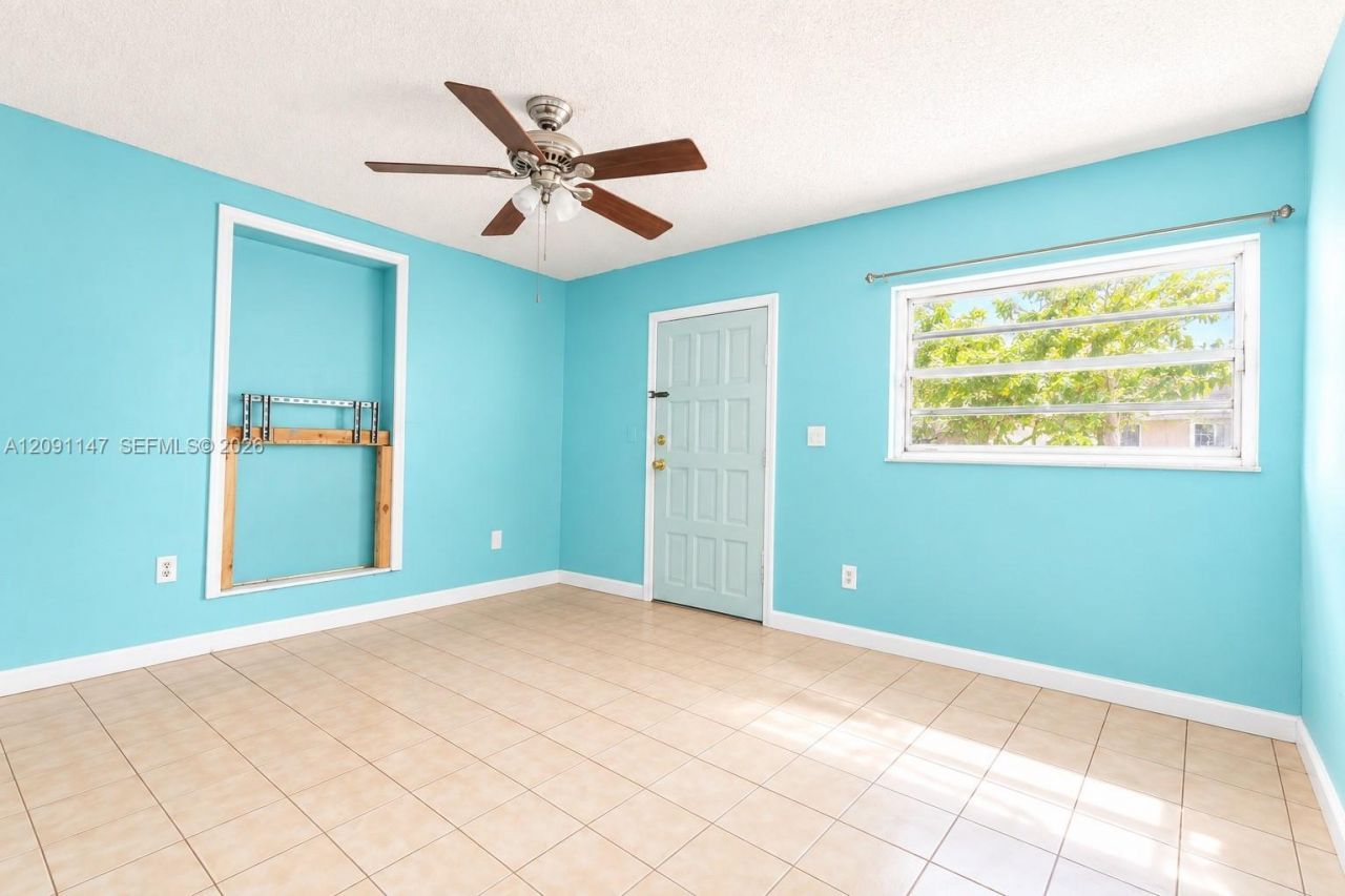 526 NW 44th Ave , Miami, FL 33126 Photo