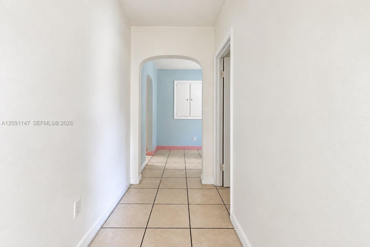 526 NW 44th Ave , Miami, FL 33126 Photo