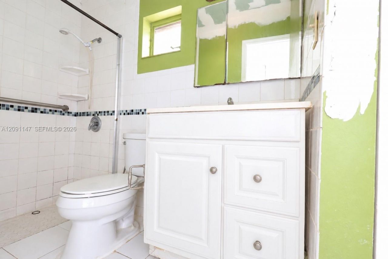 526 NW 44th Ave , Miami, FL 33126 Photo