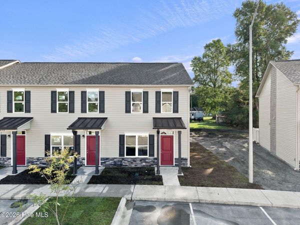 388 Boyington Place Road , Midway Park, NC 28544