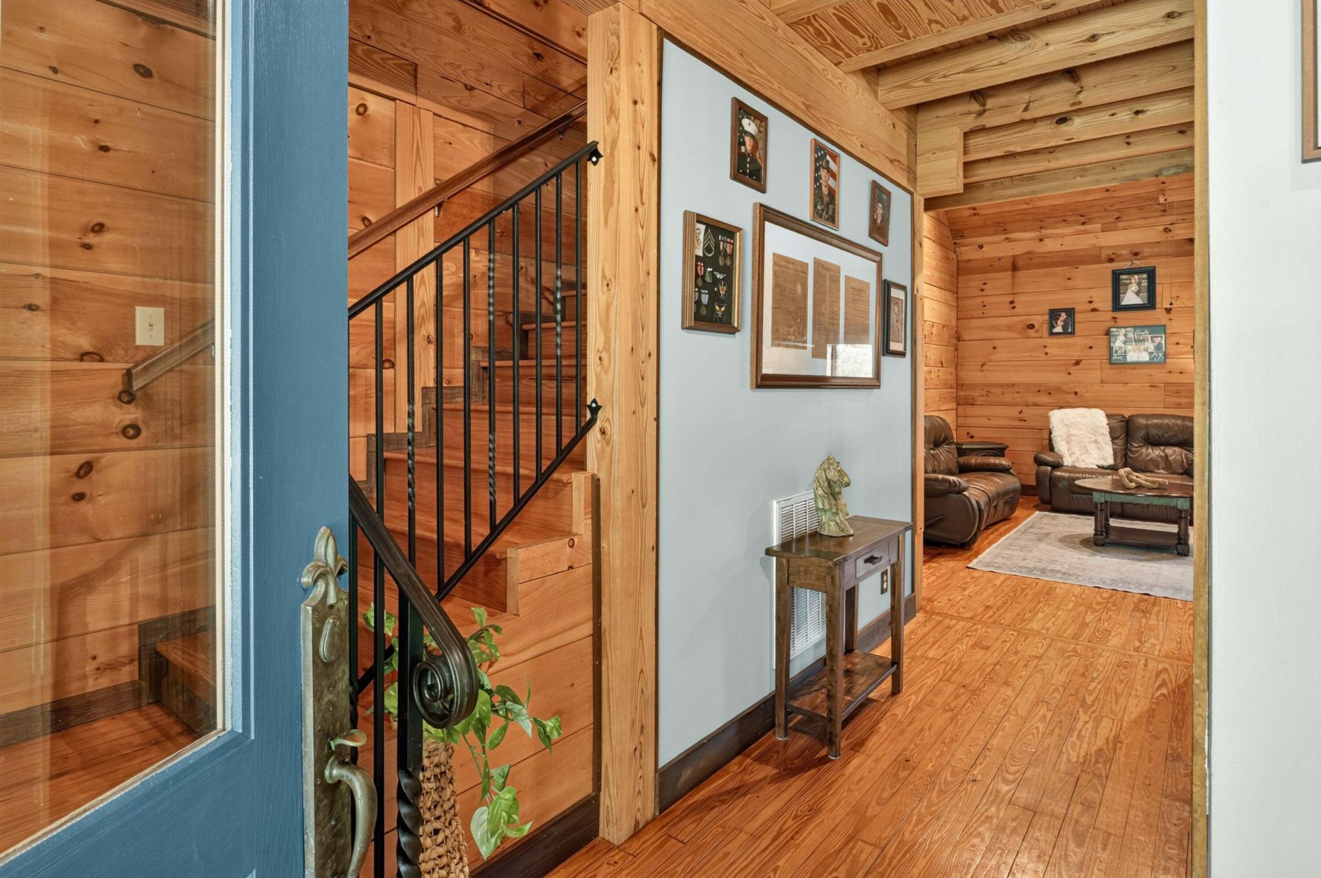 1084 Farnum Road Photo 12