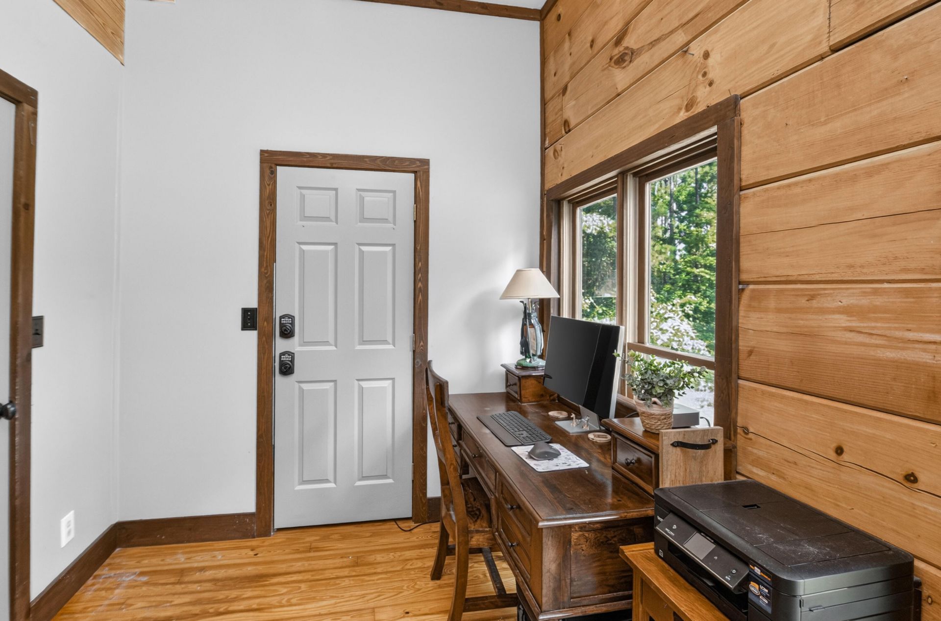 1084 Farnum Road Photo 37