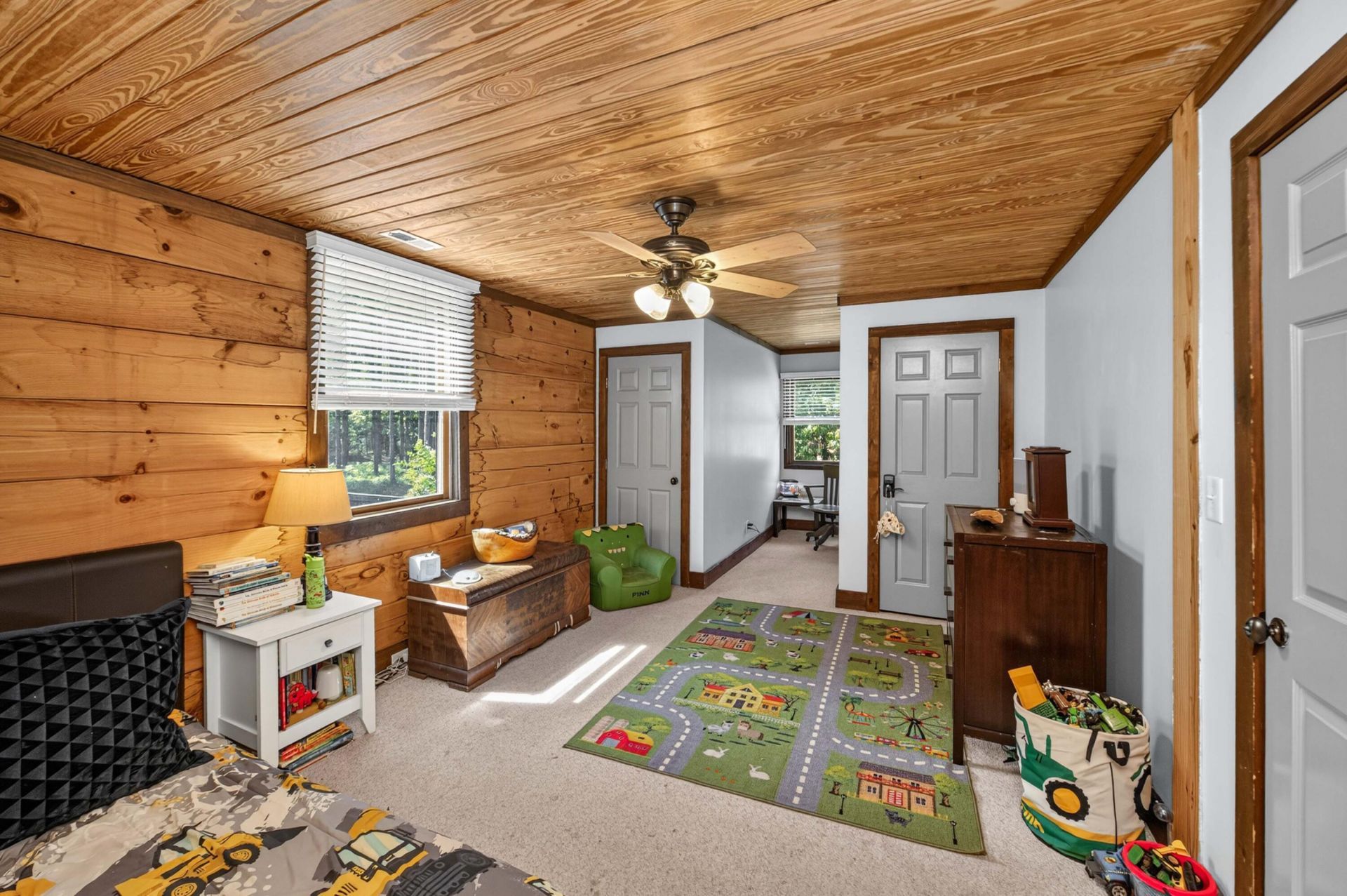 1084 Farnum Road Photo 46