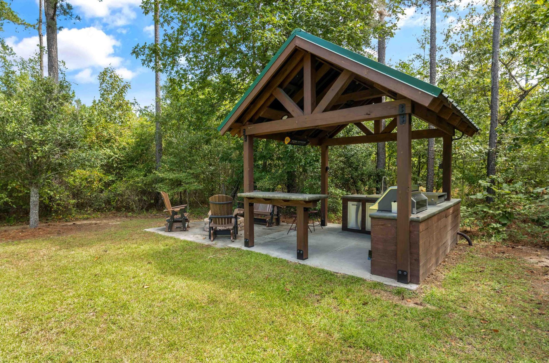 1084 Farnum Road Photo 60