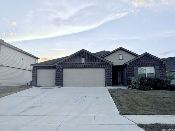 6717 Shiraz Way, Converse, TX 78109