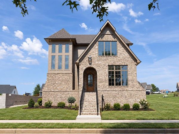 433 Park West Lane , Bowling Green, KY 42103