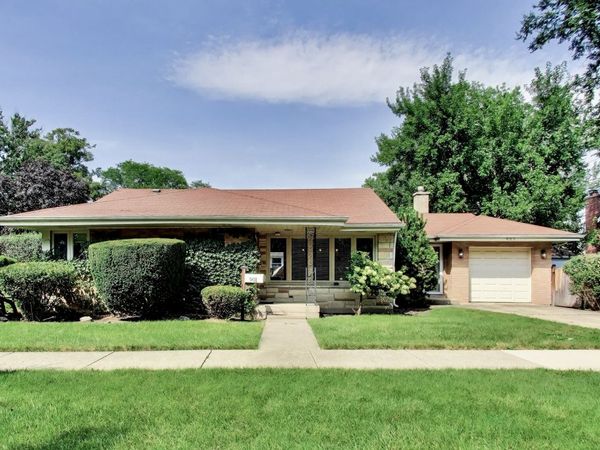 901 Park Plaine Avenue , Park Ridge, IL 60068