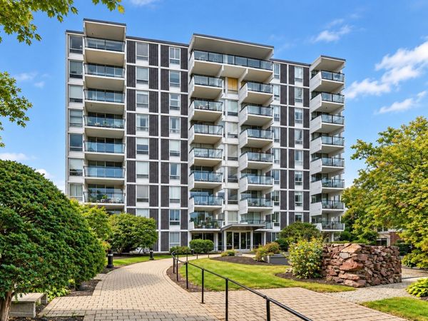 60 Babcock St, Unit 32, Brookline, MA 02446