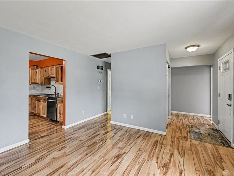 1713 Gayhart Drive, Xenia, OH 45385 Photo 7