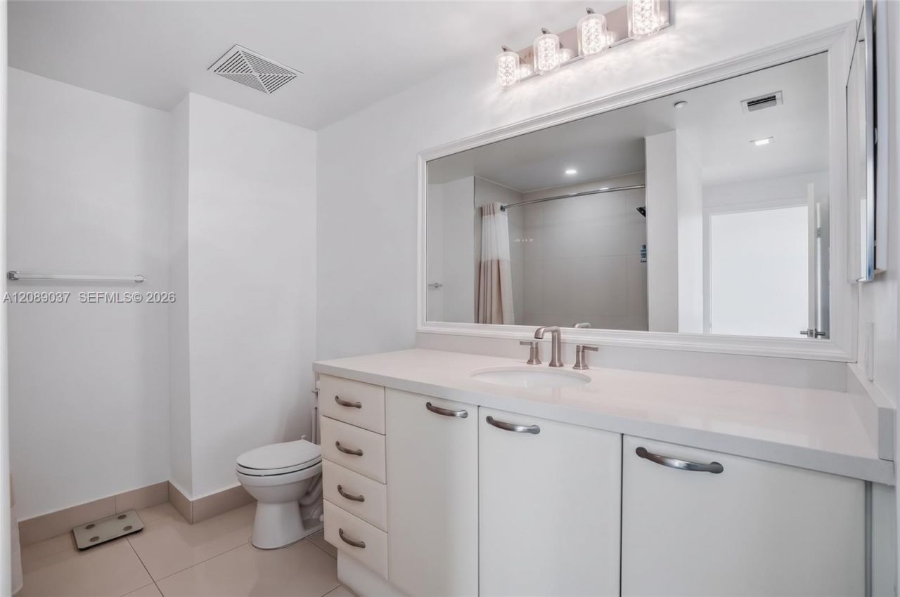 2101 Brickell Ave, Unit 3005, Miami, FL 33129 Photo