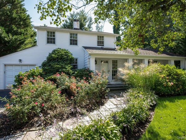 29 Argyle , Albertson, NY 11507