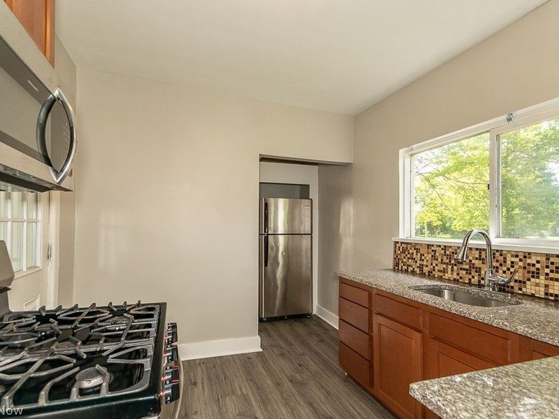 170 E 316th Street, Willowick, OH 44095 Photo 12