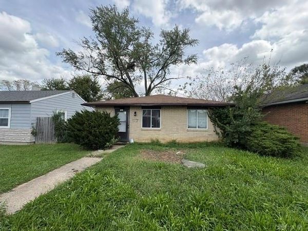 858 N Upland Avenue, Dayton, OH 45402