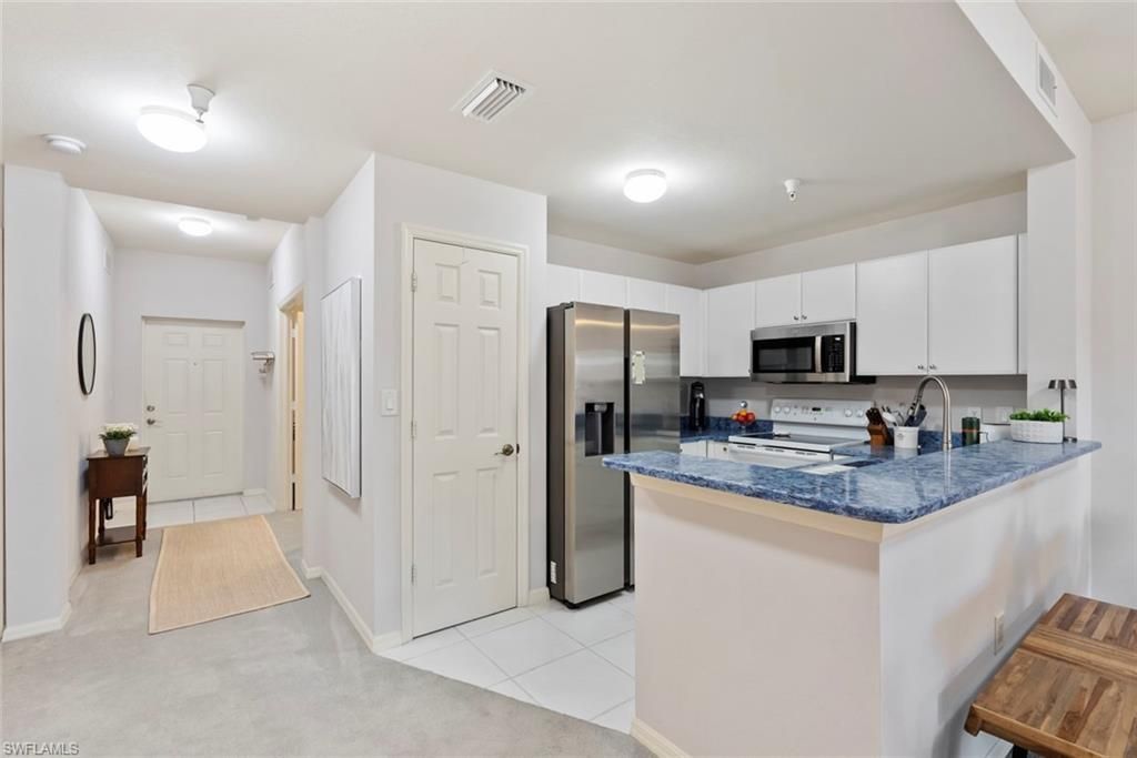 4450 Botanical Place Cir , Unit 303, Naples, FL 34112 Photo