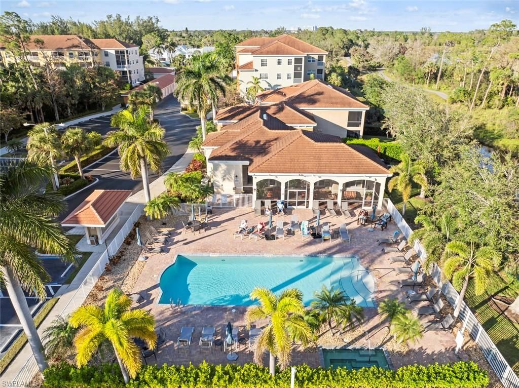 4450 Botanical Place Cir , Unit 303, Naples, FL 34112 Photo
