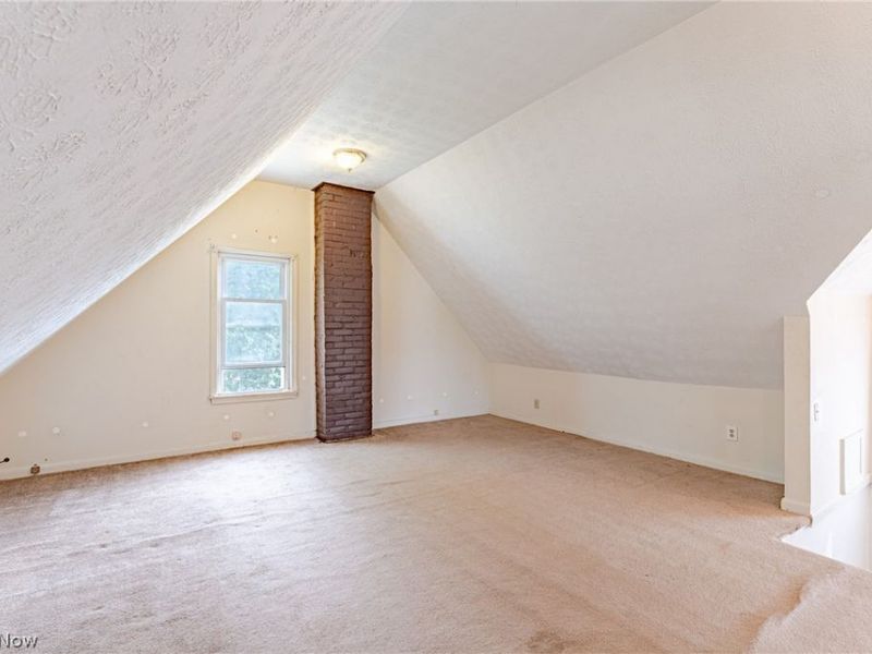 9913 Rosehill Avenue, Cleveland, OH 44104 Photo 21
