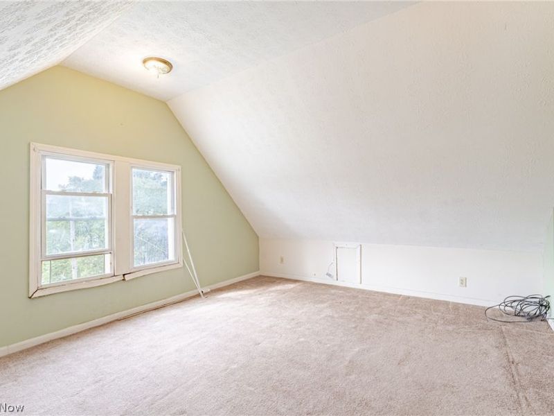 9913 Rosehill Avenue, Cleveland, OH 44104 Photo 23