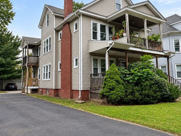 354-356 White St, Springfield, MA 01108