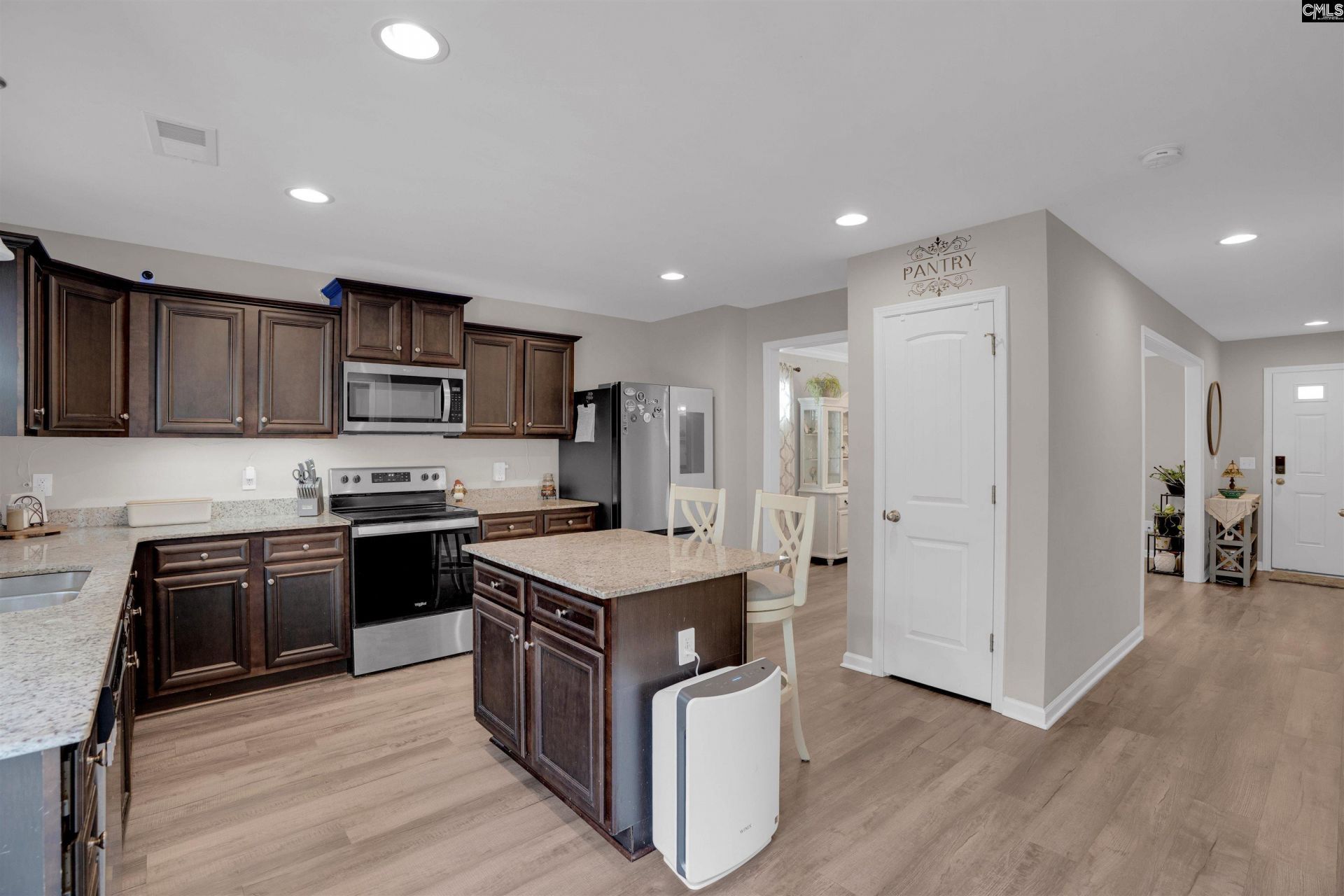 249 Harvester Loop  Photo 12