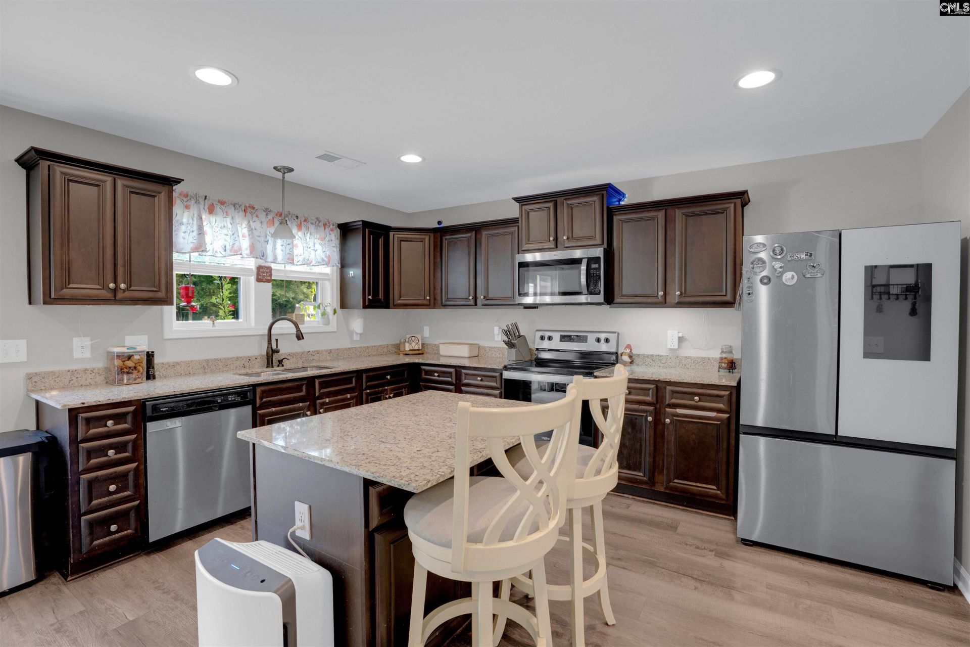 249 Harvester Loop  Photo 9