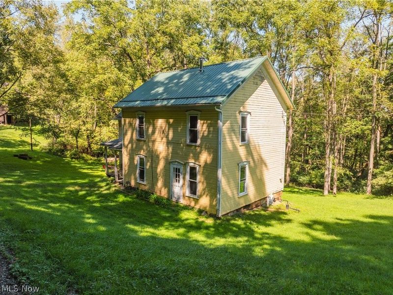 10261 Fiat Road, Baltic, OH 43804 Photo 3
