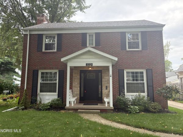 2221 Densmore Drive , Toledo, OH 43606