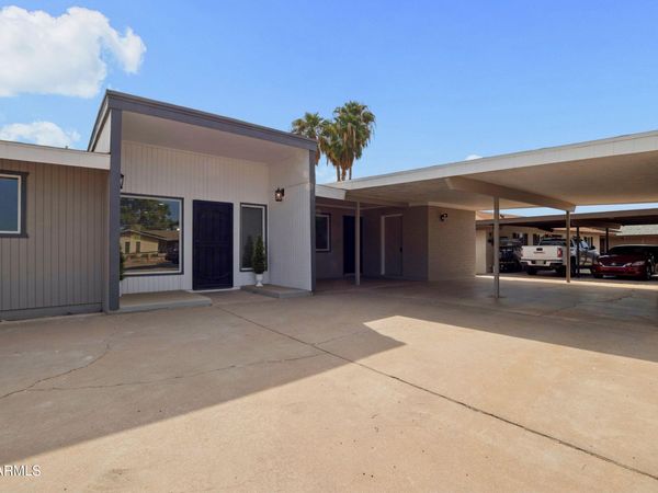 839 S SARANAC Avenue, Mesa, AZ 85208
