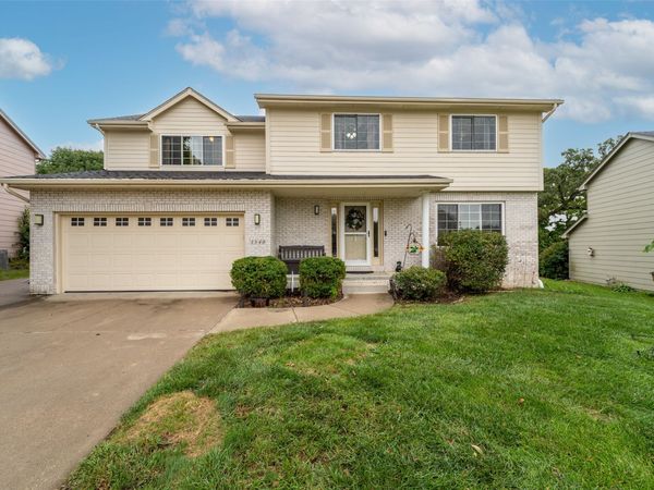1540 S 50th Place, West Des Moines, IA 50265