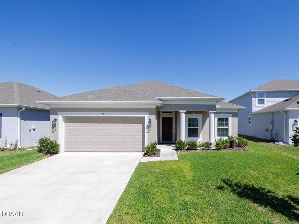 18 Oakleaf Way, Palm Coast, FL 32137
