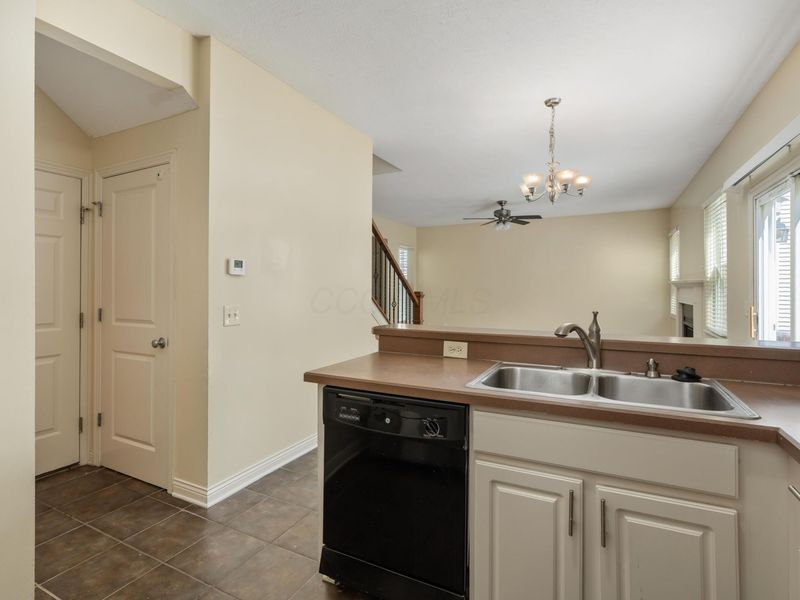 2678 Patenson Drive, Columbus, OH 43219 Photo 18