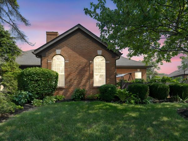 2566 Trotterslane Drive, Columbus, OH 43235
