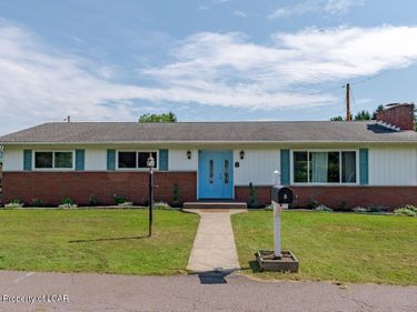 8 Hillside Road, Sugarloaf, PA 18249