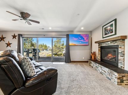 2025 Garmish Court, South Lake Tahoe, CA 96150 Photo