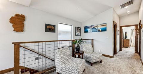 2025 Garmish Court, South Lake Tahoe, CA 96150 Photo