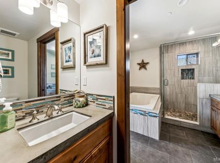 2025 Garmish Court, South Lake Tahoe, CA 96150 Photo