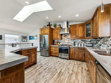 2025 Garmish Court, South Lake Tahoe, CA 96150 Photo