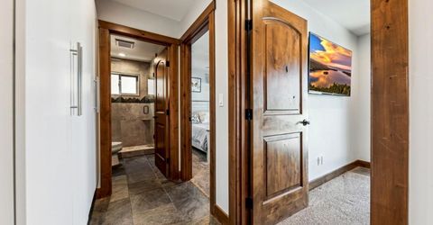 2025 Garmish Court, South Lake Tahoe, CA 96150 Photo