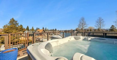 2025 Garmish Court, South Lake Tahoe, CA 96150 Photo