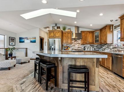 2025 Garmish Court, South Lake Tahoe, CA 96150 Photo