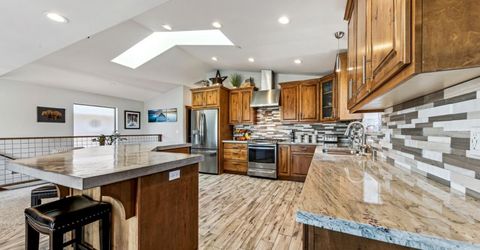 2025 Garmish Court, South Lake Tahoe, CA 96150 Photo
