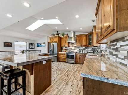 2025 Garmish Court, South Lake Tahoe, CA 96150 Photo