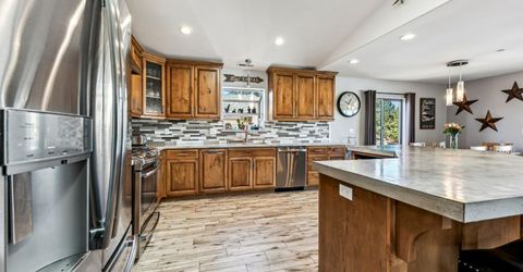 2025 Garmish Court, South Lake Tahoe, CA 96150 Photo