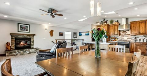 2025 Garmish Court, South Lake Tahoe, CA 96150 Photo