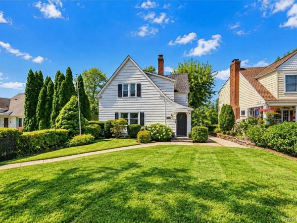 201 Park Drive, Eastchester, NY 10709