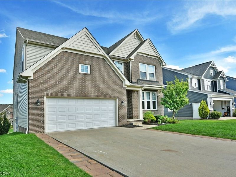 987 Hawkin Lane, Aurora, OH 44202 Photo 2