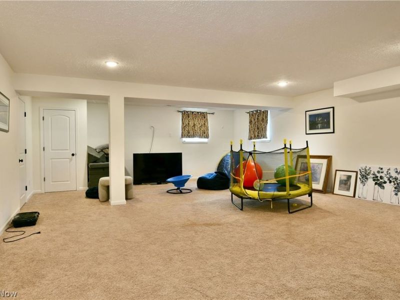 987 Hawkin Lane, Aurora, OH 44202 Photo 48