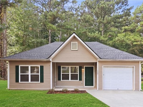123 Whispering Pine Lane NE, White, GA 30184