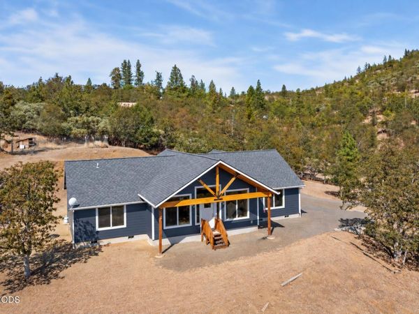 14819 Avalon Drive, White City, OR 97503